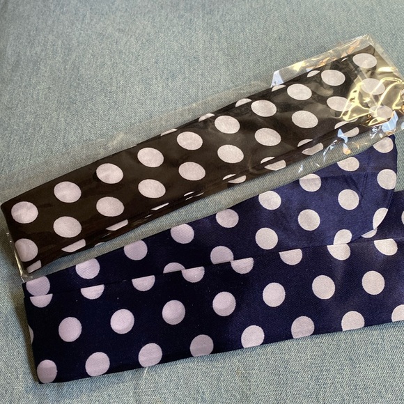 Accessories - New. 2 Twillies